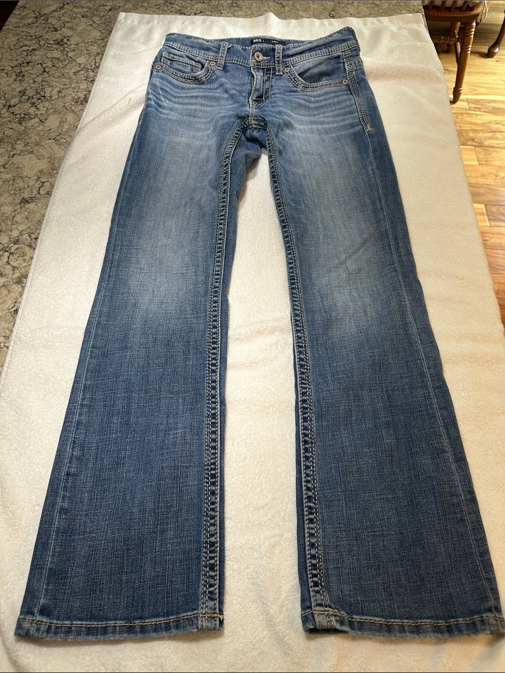 BKE Men’s slim/Bootcut Jeans - Medium Blue SZ 28x32💙